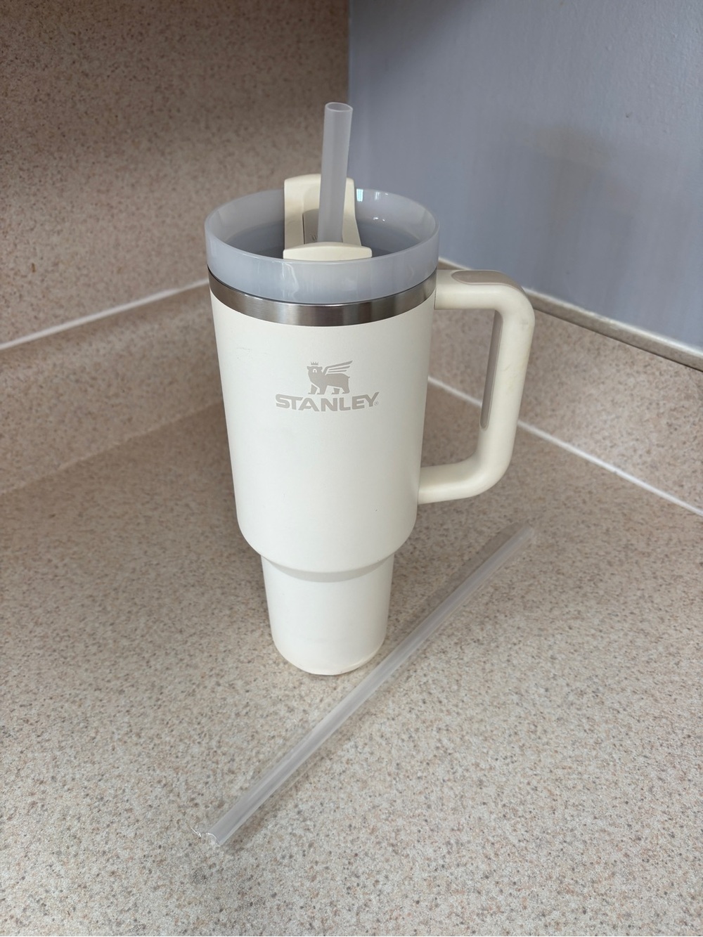 Stanley 40oz with new extra straw